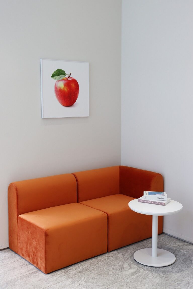 desain ruang tamu kecil sederhana